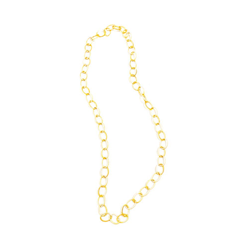 collar de cadena dorada largo